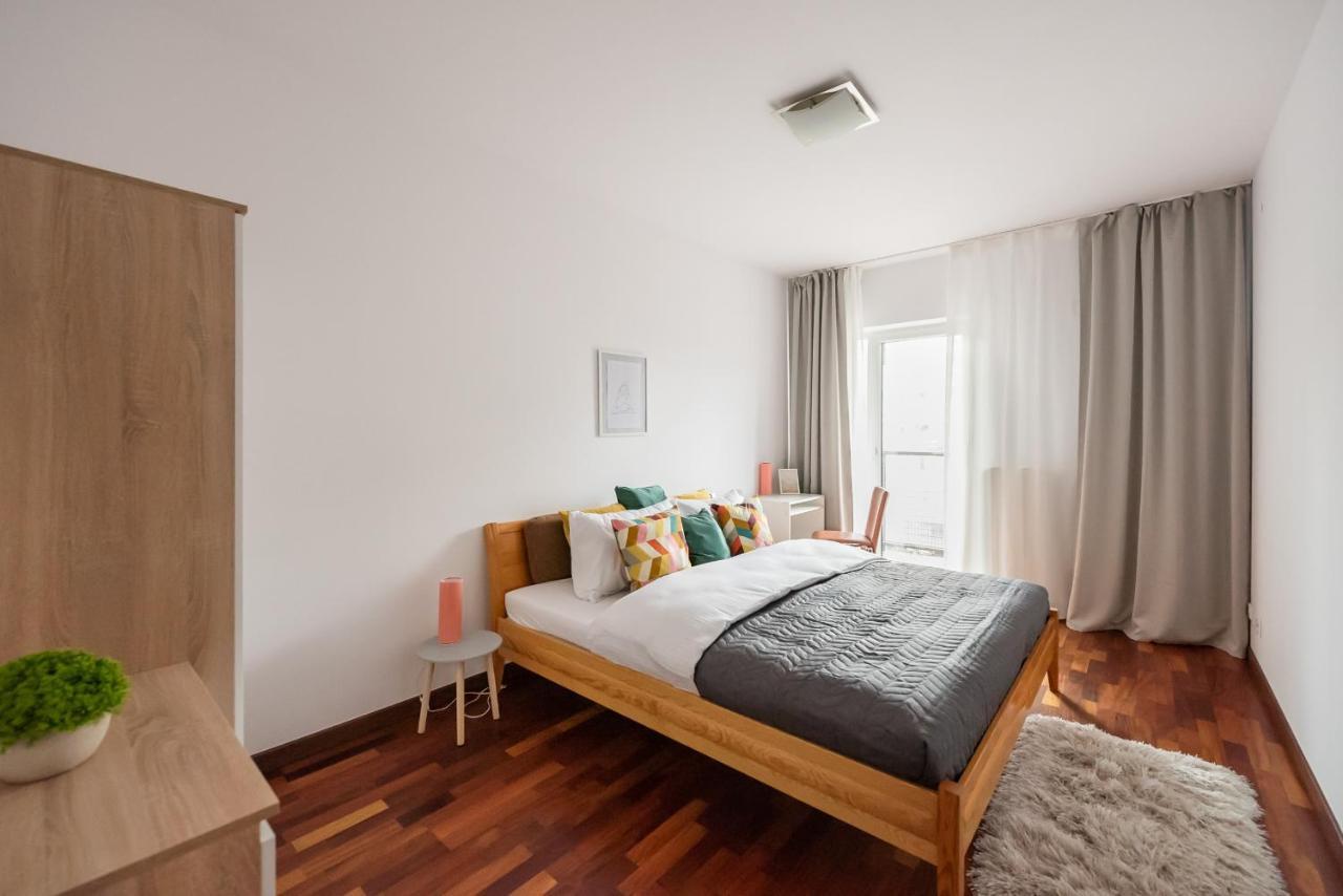 Wola Sunset Apartment Free Parking Varsó Kültér fotó